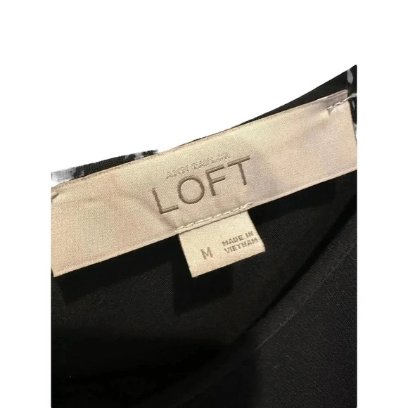 Ann Taylor LOFT Women Black Short Sleeve Crew Neck Back Zip Ruffle Dress Size M - Picture 3 of 7